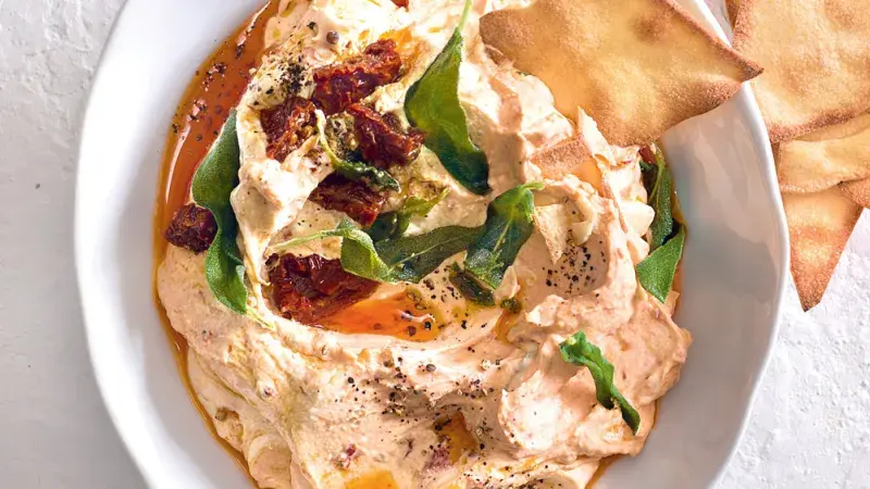 Dip z kozího sýra a sušených rajčat 