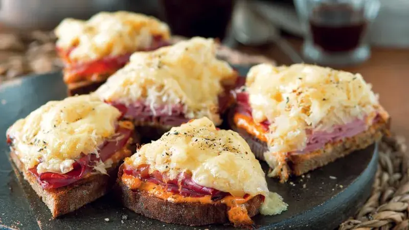 Sendviče a chlebíčky (659)