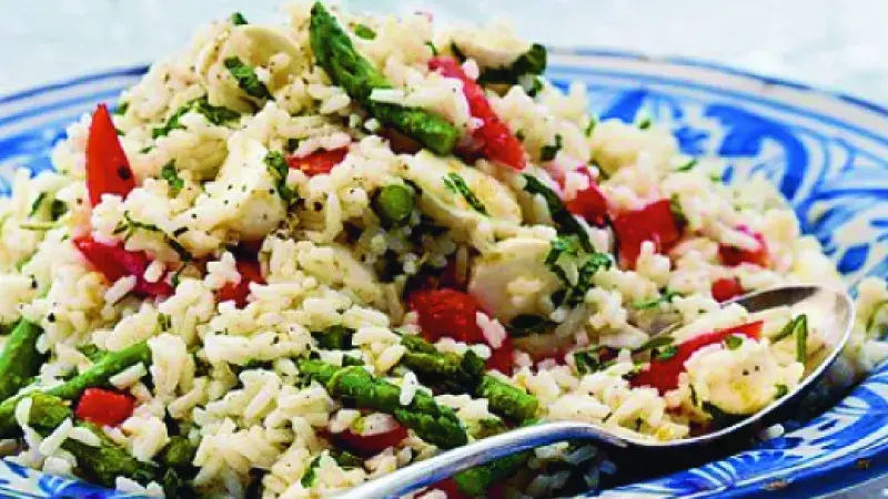 Osvěžující letní rýžový salát