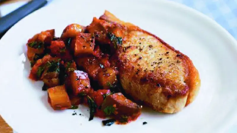 Vepřové kotlety na lilku