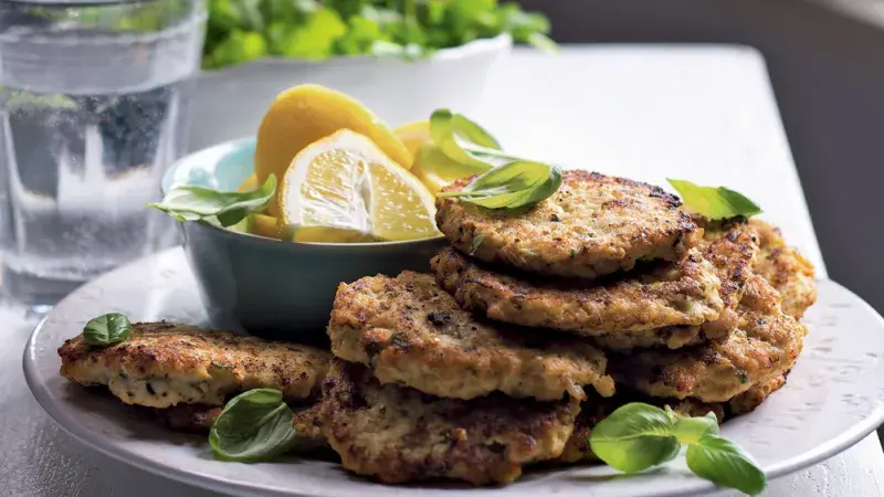 Kuřecí placičky s bazalkou