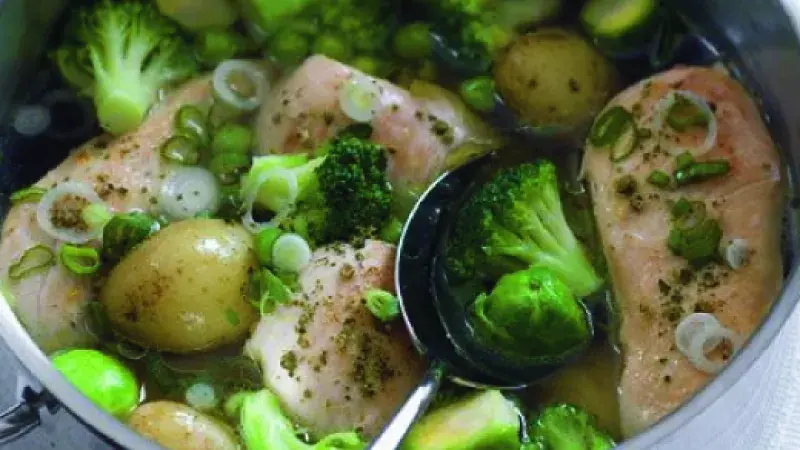 Letní kuře z jednoho hrnce