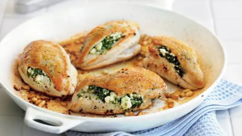 Kuřecí prsa plněná špenátem a fetou