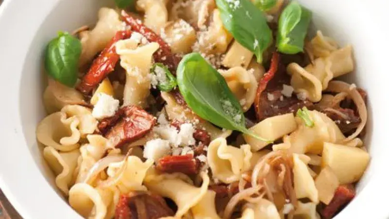 Fiorelli se sušenými rajčaty a bramborami