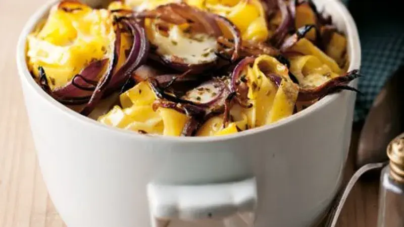 Zapečené tagliatelle se sardelkami