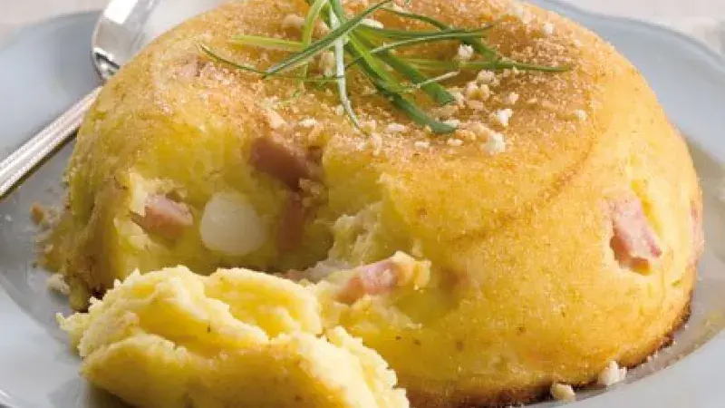 Koláčky z kaše se šunkou a mozzarellou