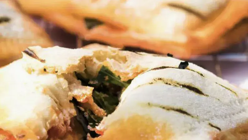 Pikantní plněná calzone