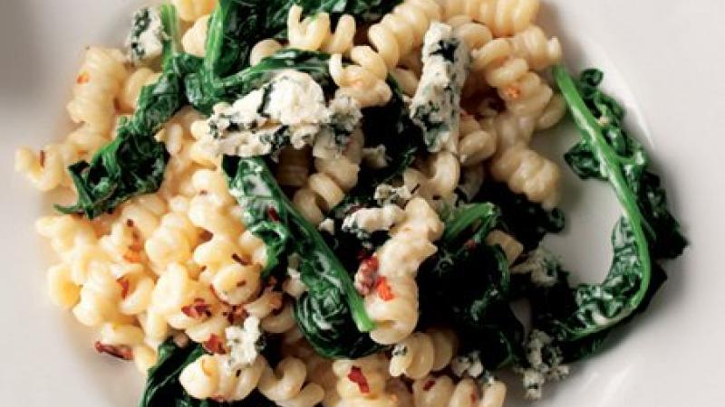 Fusilli se špenátem a chilli