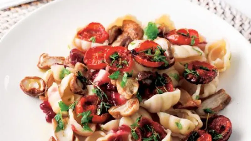 Castellane s karamelizovanými rajčátky a brusinkami