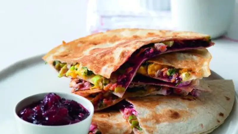 Krůtí quesadillas s brusinkami