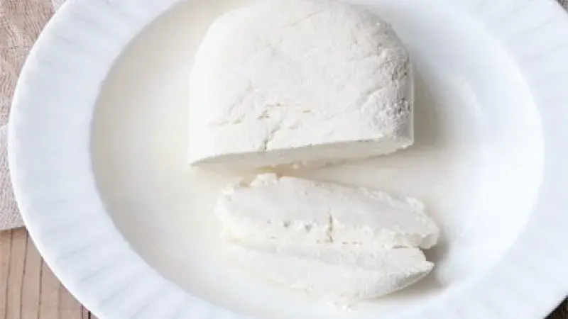 Domácí čerstvý sýr