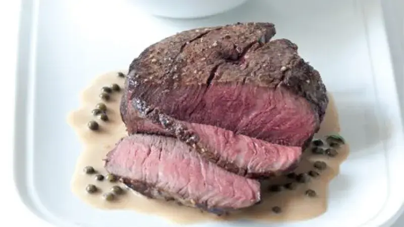 Biftek s pepřovou omáčkou