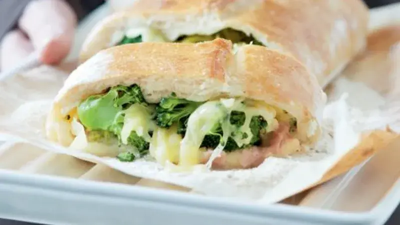 Bochánky s brokolicí a mortadellou