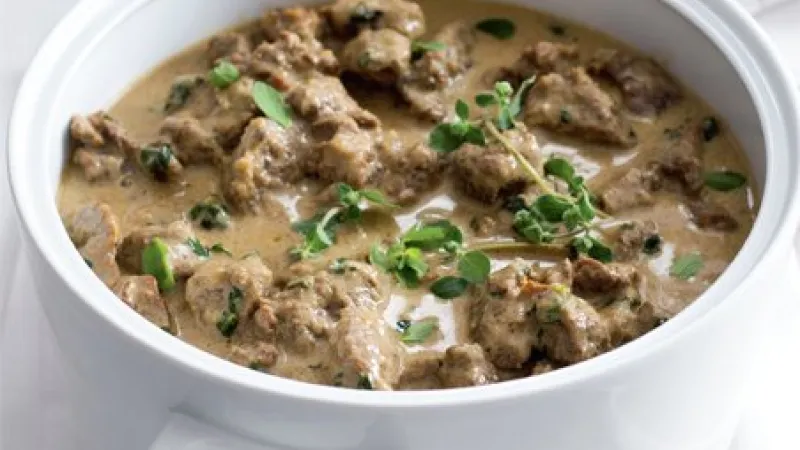 Jehněčí kýta na majoránce