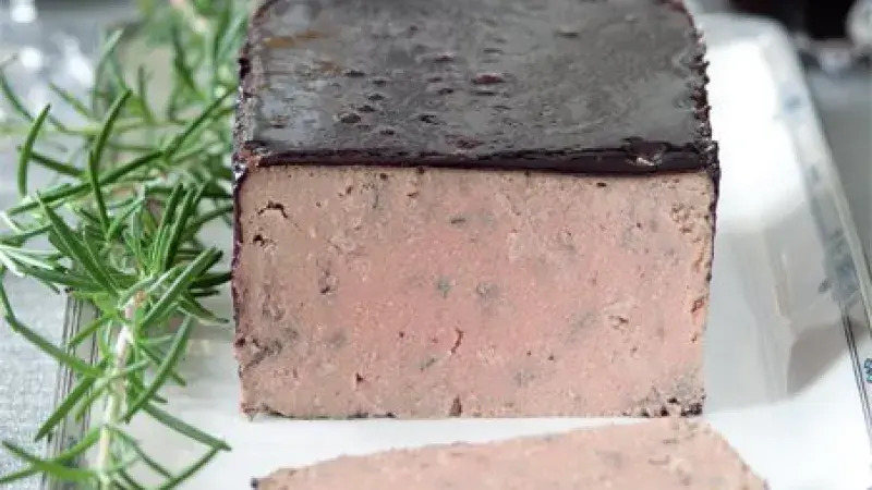 Drůbeží paštika se želé z portského vína