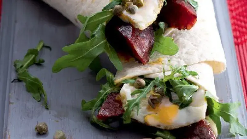 Wrap s chorizem & vejce