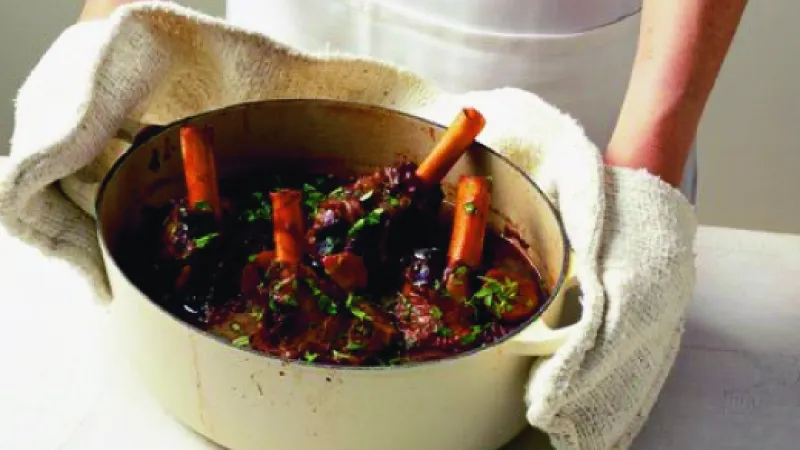 Jehněčí nožičky v červeném víně