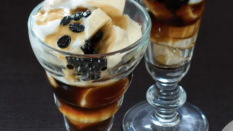 Banány v kávovém sirupu