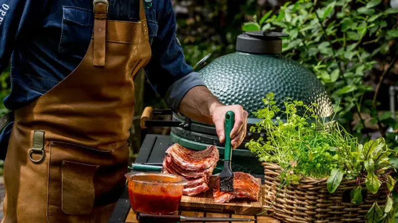 grilování Big Green Egg 