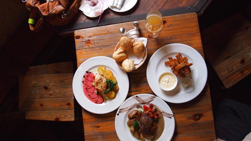 Hvězdný Michelin i letos ocenil české restaurace!