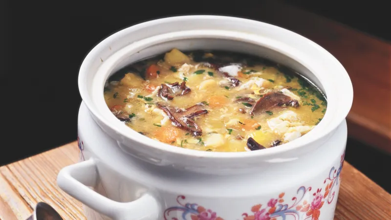 Poctivá bramboračka s houbami