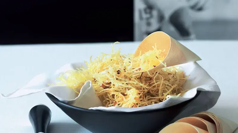 Bramborové chilli provázky