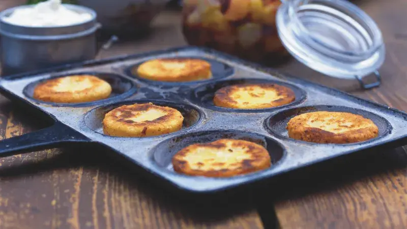 Bramborové koláčky s hruškovým čatní