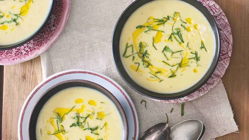 Bramborovo-pórková polévka