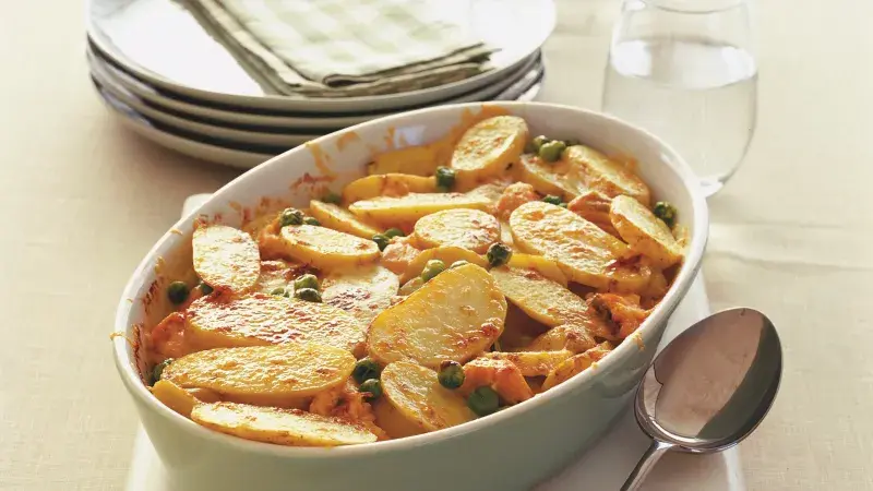 Zapečené brambory s lososem