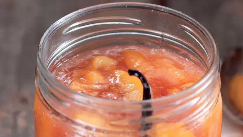 Broskvová marmeláda s vanilkovou příchutí