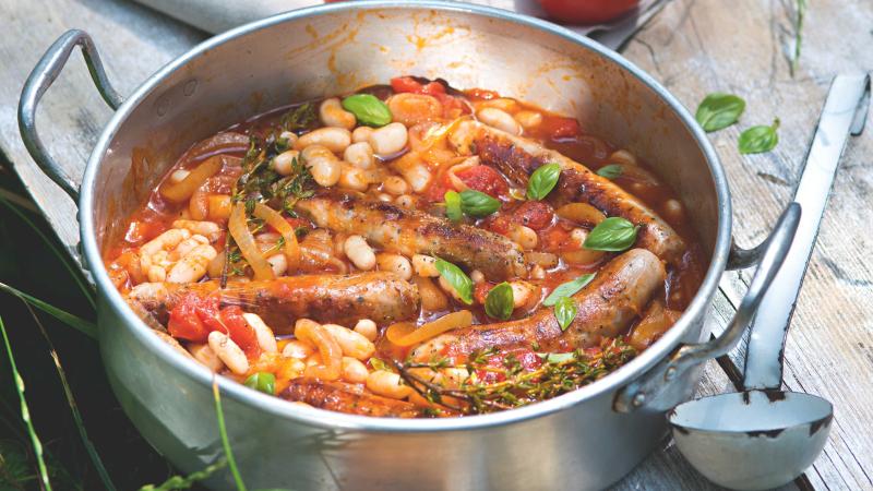 Casserole s klobásou a rajčaty
