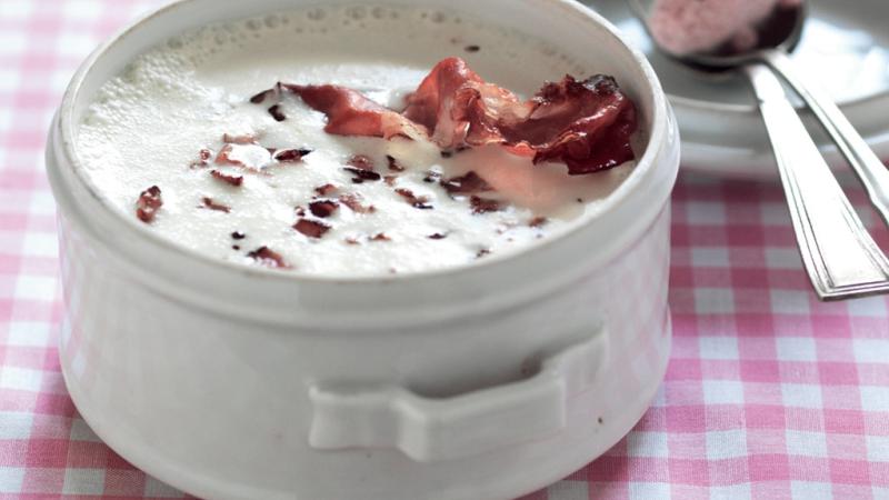 Celerová krémová polévka se slaninou