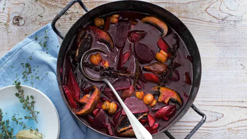 Červená řepa po burgundsku