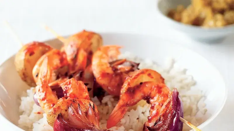 Špízy chilli krevety, brambory