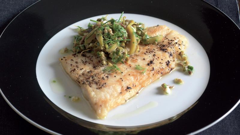 Chňapal s olivovou salsou verde
