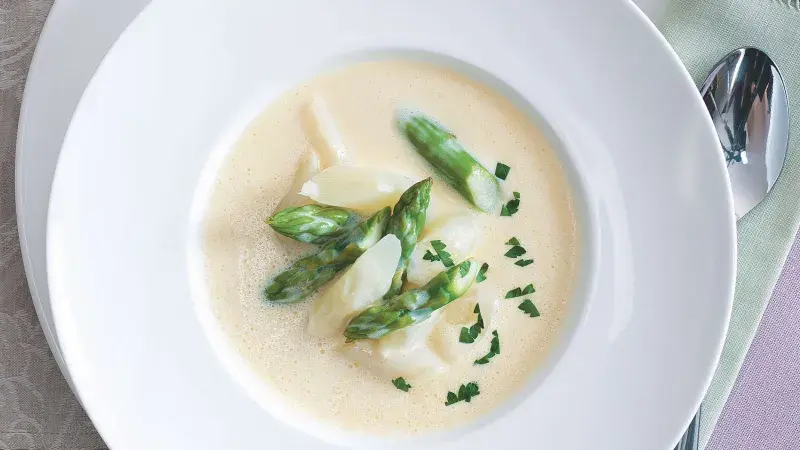 Chřestový krém se smetanou