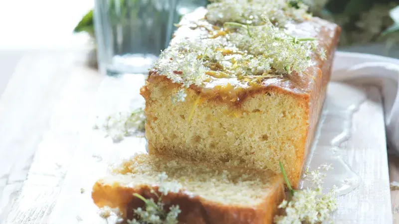 Citronovo-bezinkový chlebíček