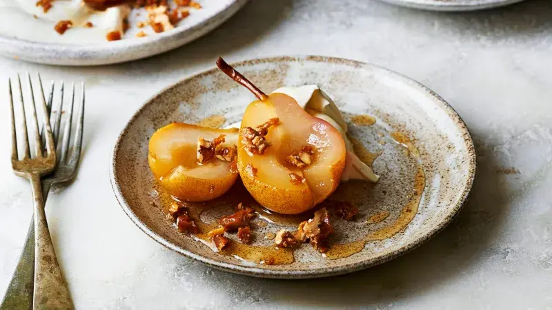 Hrušky s ořechy v karamelu