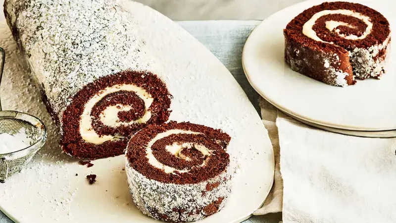 Kakaová roláda se šlehačkou