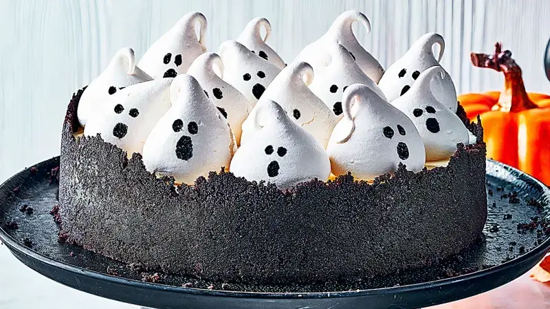 Halloweenský cheesecake s marshmallow Halloweenský cheesecake s marshmallow
