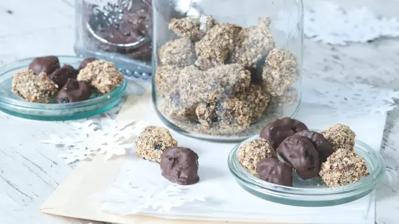 Plněné švestky v čokoládě