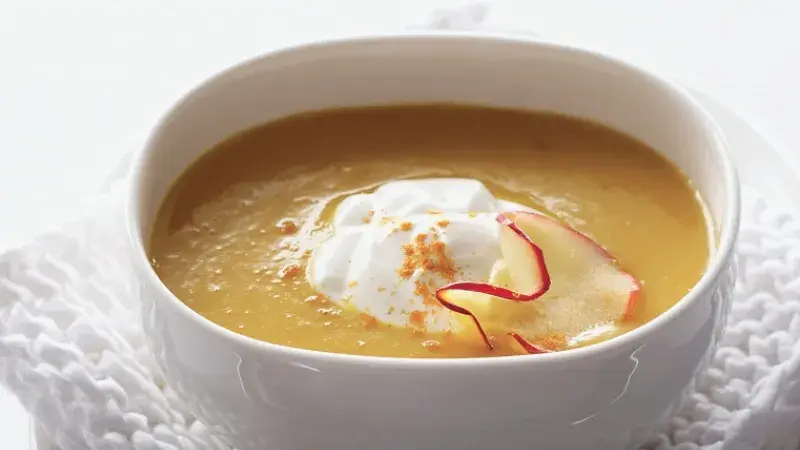 Dýňová polévka s jablky 