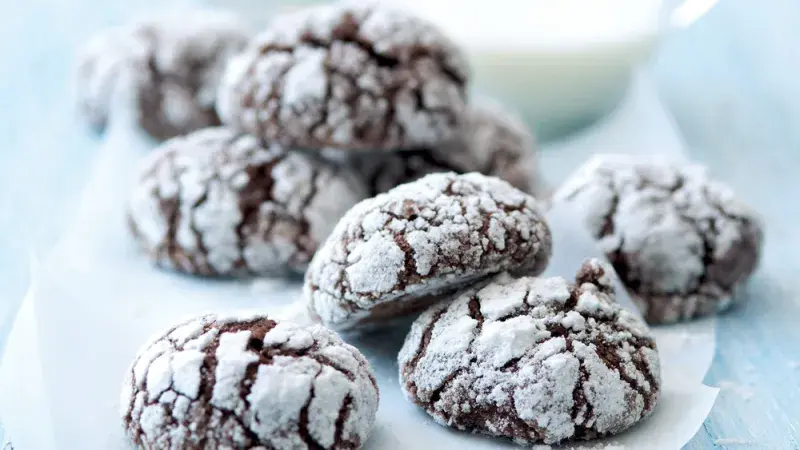 Popraskané čokoládové sušenky crinkles