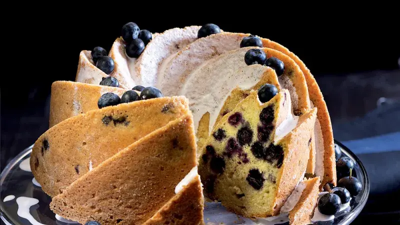 Borůvkovo-citronová bábovka