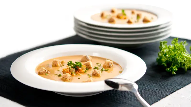 krémová polévka z pečeného celeru