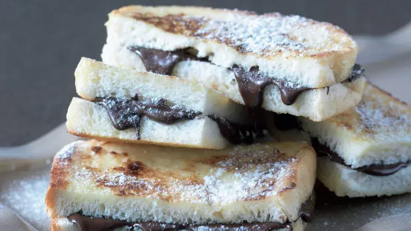 Francouzské tousty plněné čokoládou