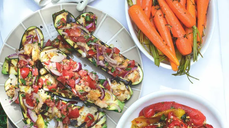 Grilované cukety se salátem panzanella