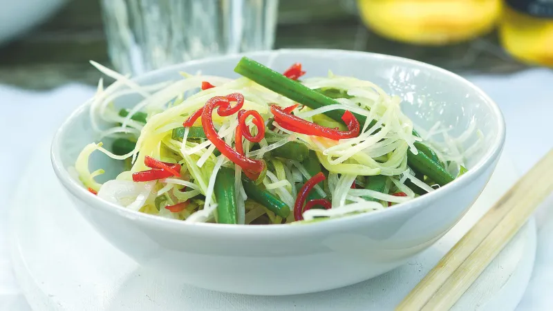 Salát s mangem a papájou