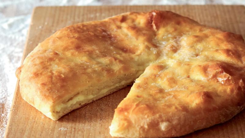 Gruzínské slané koláče – kubdari, lobiani, chačapuri