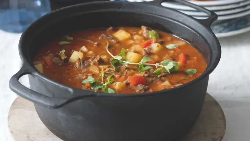 Gulášová polévka z líček